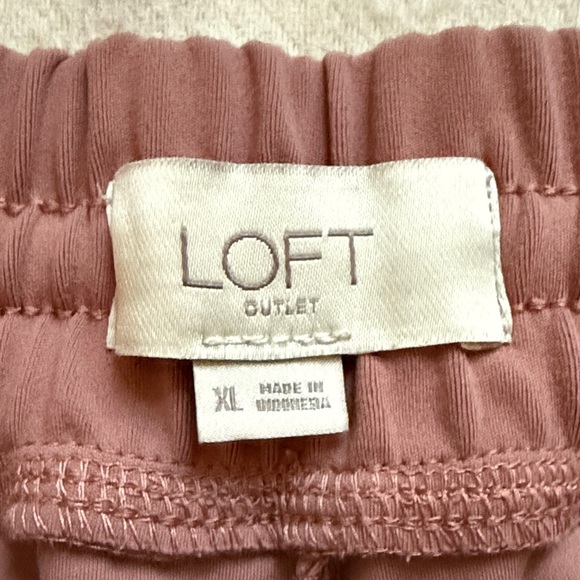 LOFT Casual Dusty Pink High Waist Cropped Jogger Pants - Picture 3 of 10
